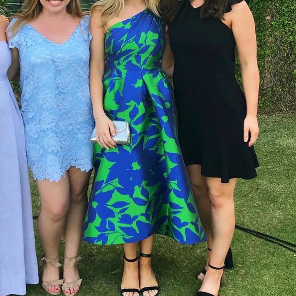Monique Lhuillier dress